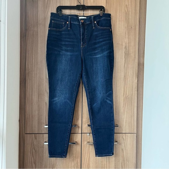 Madewell Denim - Madewell Curvy High-Rise Skinny Jeans in Larkspur Wash Size 34